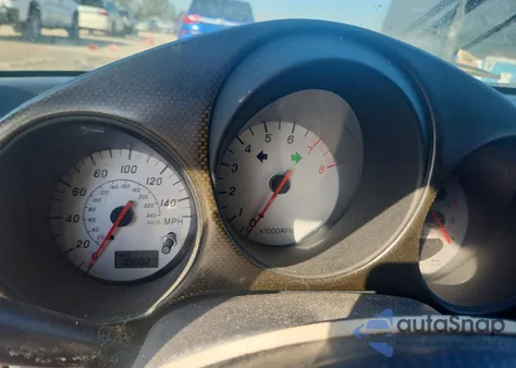 2001 Toyota Mr2 Spyder z USA, uszkodzony, nr VIN JTDFR320810028676